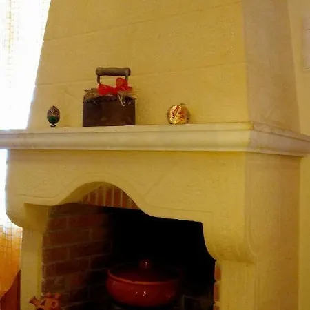 Sea Whispers House בית נופש *