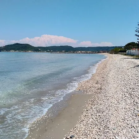 Sea Whispers House בית נופש