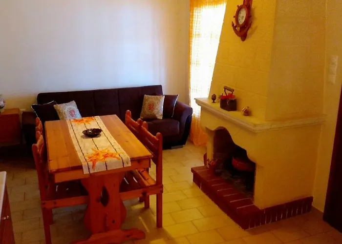 Sea Whispers House 펜션